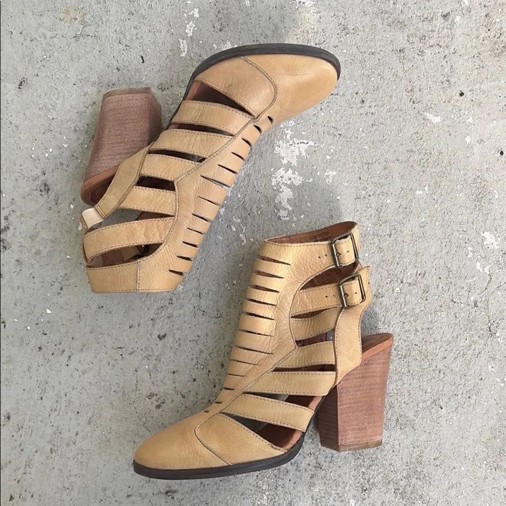 Free people Hayes cut out chunky heeled sandals